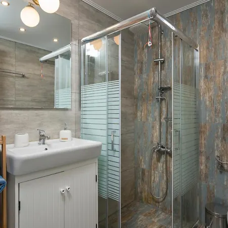 Βright Apartment Close To Beach & City Center *