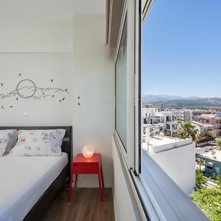 Lägenhet Βright Apartment Close To Beach & City Center *