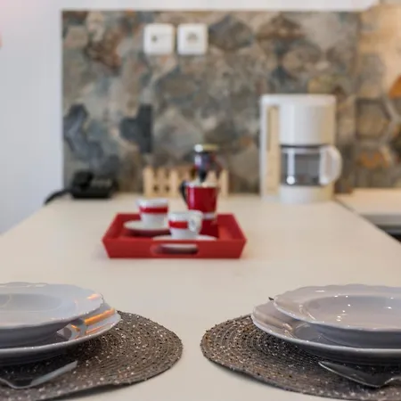 Βright Apartment Close To Beach & City Center Lägenhet Chania (Crete)